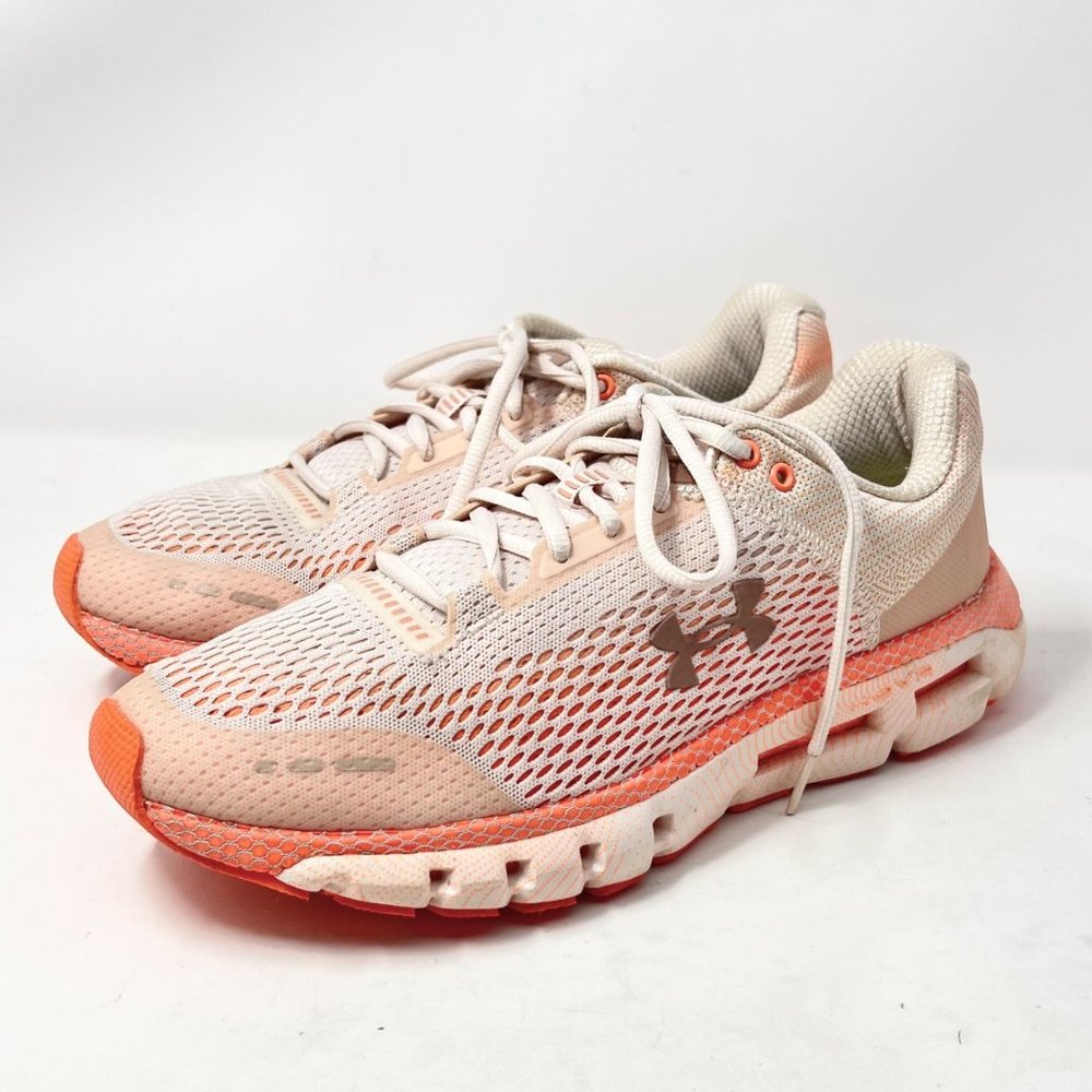 Under Armor Hovr‎ Infinite Bluetooth Womens Peach 3022570-800 Size 10.5 Ex Cond